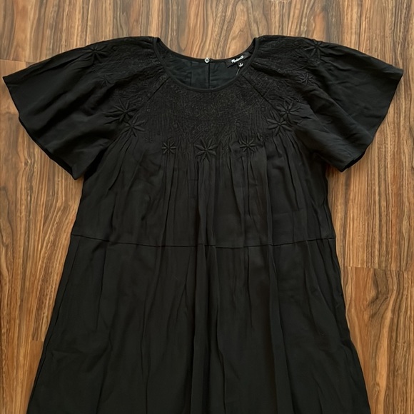 Madewell Embroidered Smoked Midi Dress - Picture 5 of 16